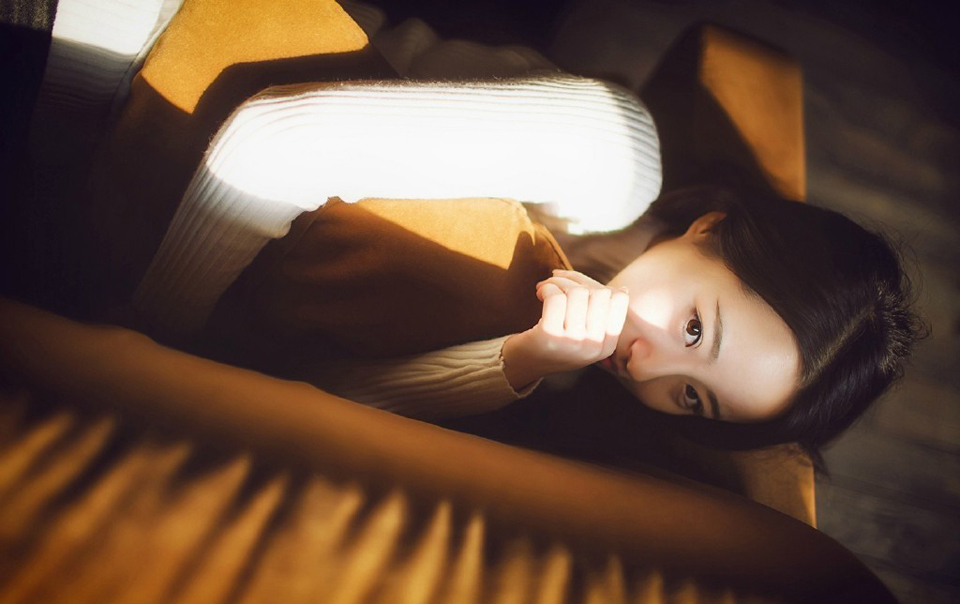“何意？”刘璝面色不善的看着法正。